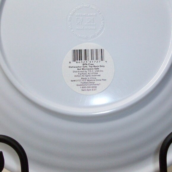 Set of 4! 100% Melamine Football Dinner Plates NWT - Picture 3 of 3